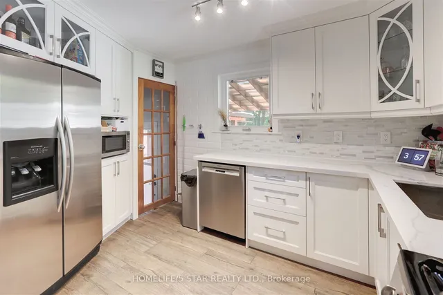 Additional image 16 of 6 BIRCHLEA Ave