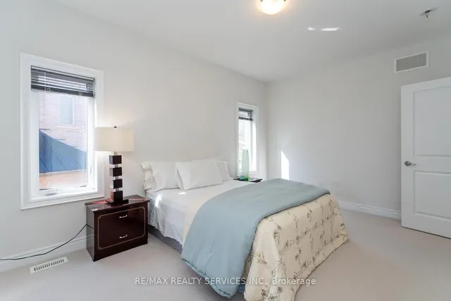 Additional image 38 of 945 PONDCLIFFE Crt