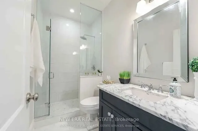 Additional image 12 of 366 Bay St Unit E