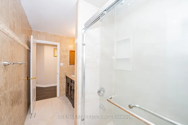 Additional image 33 of 27 Messina Ave