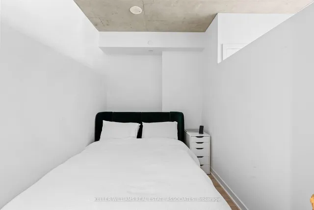 Additional image 3 of 458 Richmond St Unit 908