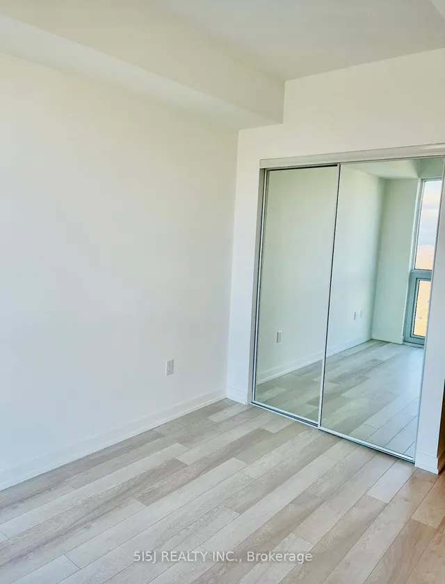 Additional image 7 of 39 Roehampton Ave Unit 3708