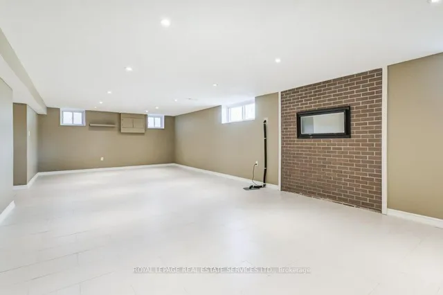 Additional image 33 of 9 Strathdee Dr