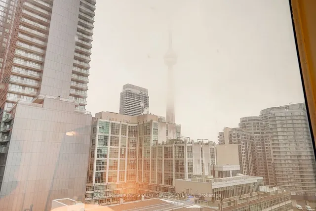 Additional image 39 of 393 King St Unit 808