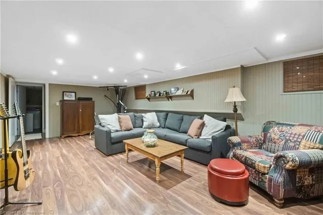 Additional image 36 of 4 Thornwood Dr