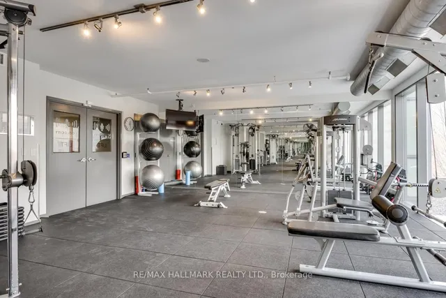 Additional image 17 of 285 Mutual St Unit 608