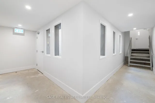 Additional image 33 of 225 Carlton St