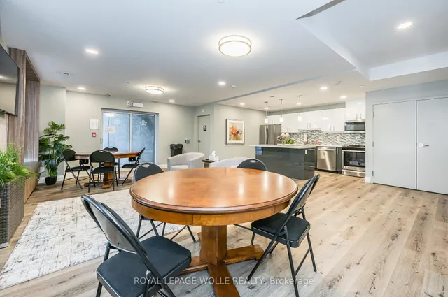 Additional image 30 of 399 Queen St Unit 210