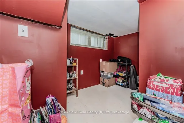 Additional image 32 of 56 Woolwich St