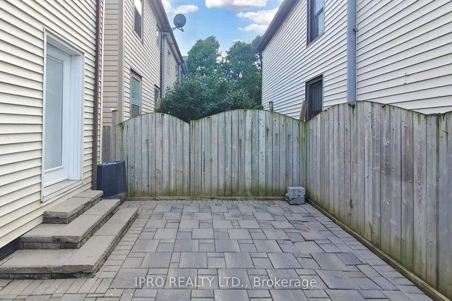 Additional image 19 of 521 Hughson St