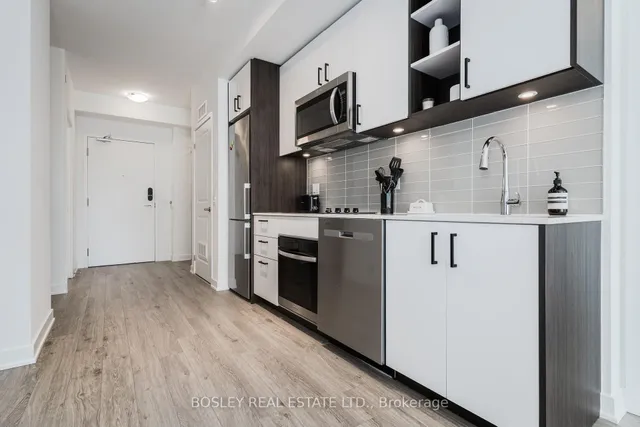 Additional image 10 of 543 Richmond St Unit 314