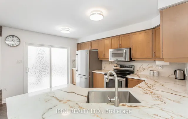 Additional image 21 of 795 Howden Cres
