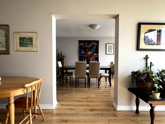 Additional image 16 of 55 Harbour Sq Unit 3311