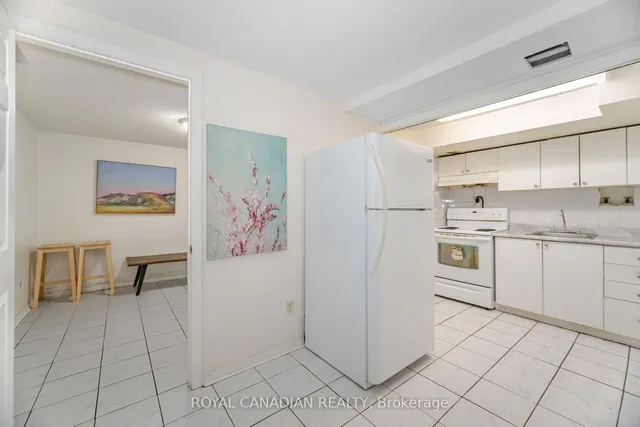 Additional image 42 of 69 Yellow Brick Rd