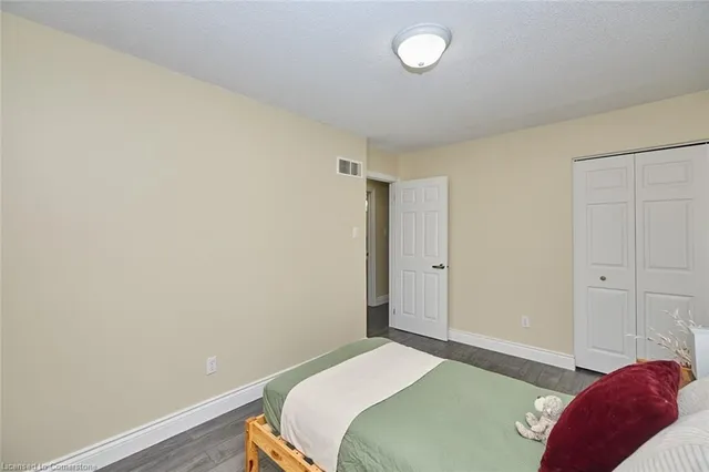 Additional image 22 of 23 Dynasty Ave Unit 4