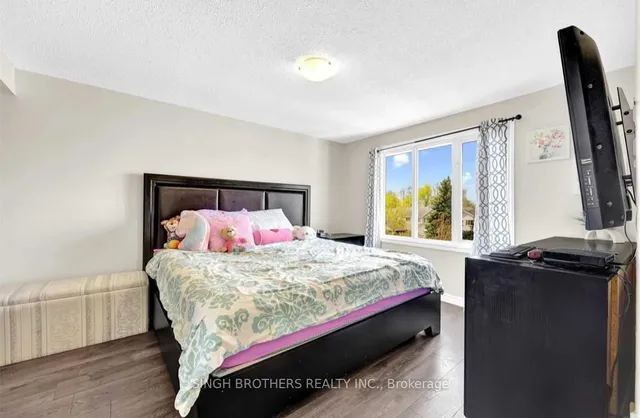 Additional image 9 of 65 Elmvale Ave