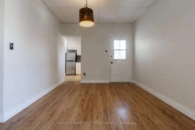 Additional image 11 of 58 Lorne Ave