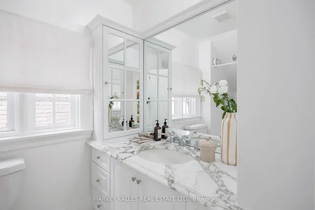 Additional image 30 of 11 Hawthorn Ave