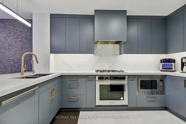 Additional image 17 of 39 Queens Quay Unit TH103