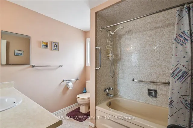 Additional image 5 of 111 Dollery Crt