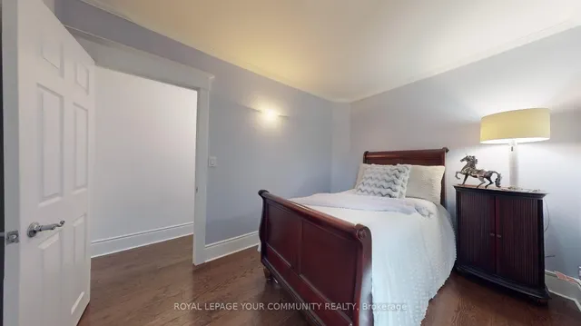 Additional image 30 of 40 Cloverdale Rd