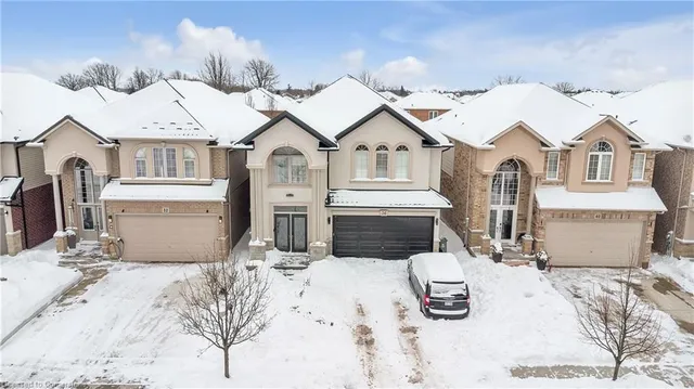 36 Chartwell Cir