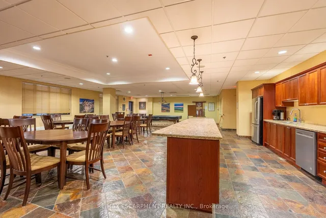 Additional image 35 of 399 Elizabeth St Unit 611