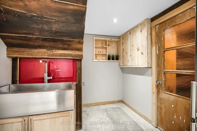 Additional image 43 of 6 Thirty First St