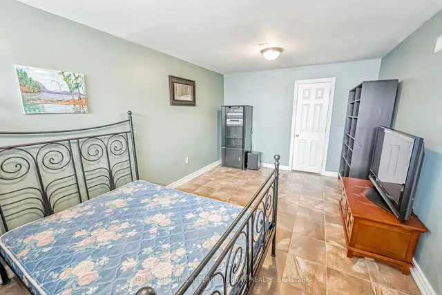 Additional image 32 of 50 Quinan Dr