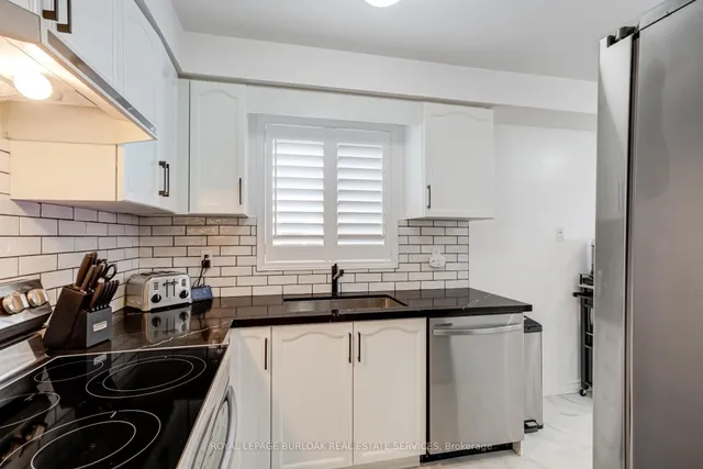 Additional image 9 of 1378 Treeland St