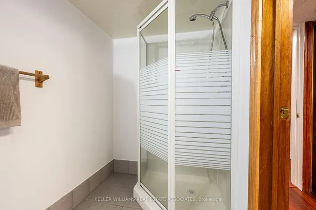 Additional image 37 of 19 Vista Crt