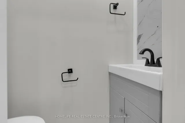 Additional image 17 of 11 Jason Sq