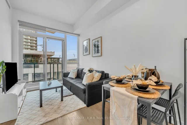 Additional image 15 of 49 East Liberty St Unit 2601