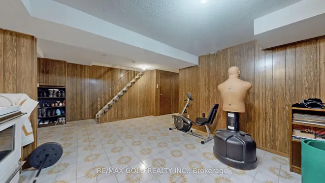 Additional image 42 of 46 Goldsboro Rd