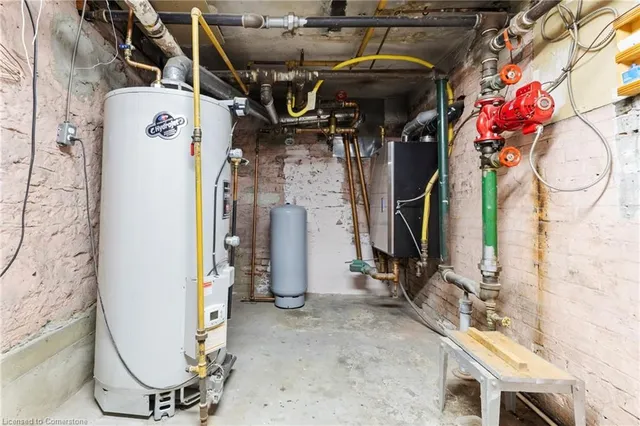 Additional image 44 of 17 Webber Ave