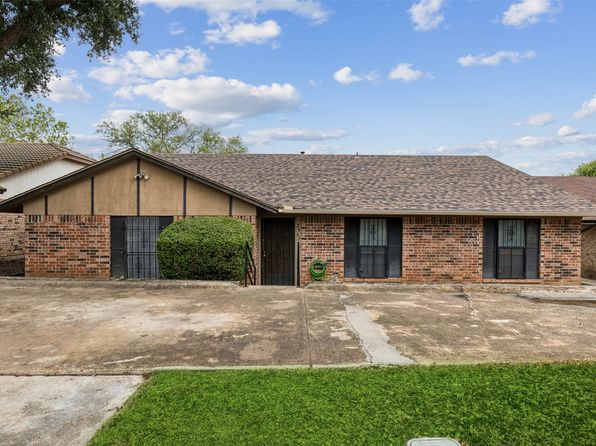 2862 Southpark Ln, Fort Worth, TX 76133