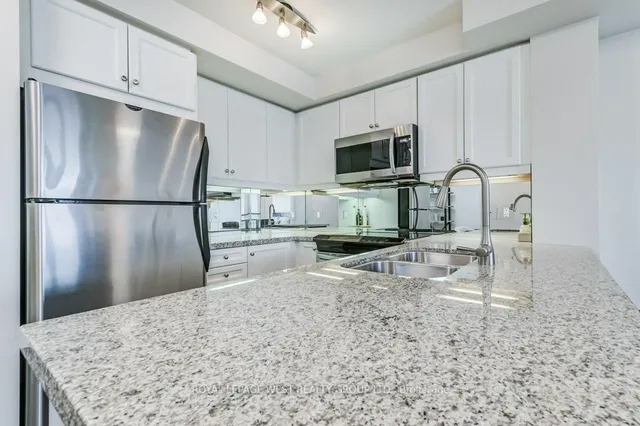 Additional image 8 of 308 Palmerston Ave Unit 403