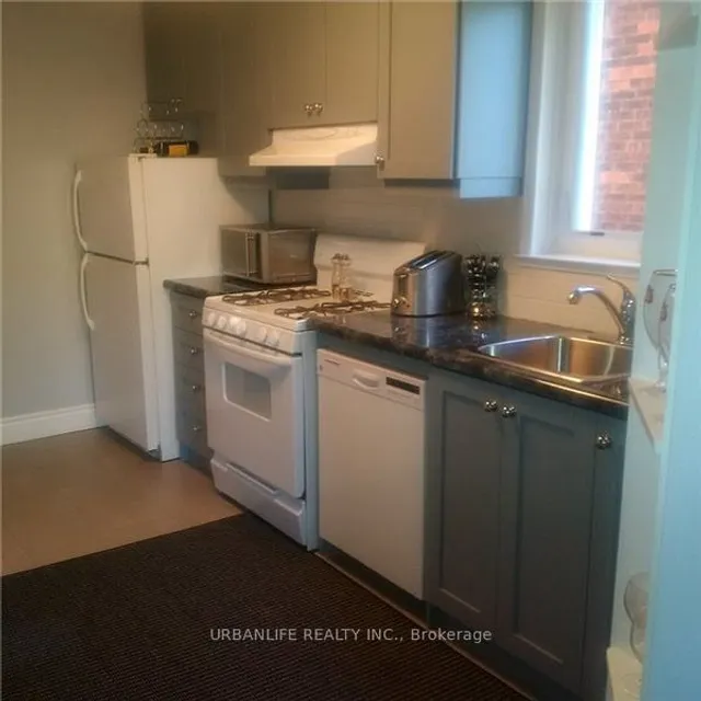 Additional image 4 of 1577 Dufferin St