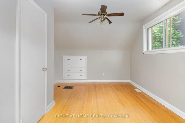 Additional image 21 of 45 Yorkview Dr