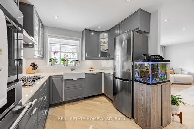 Additional image 10 of 39 Compton Dr