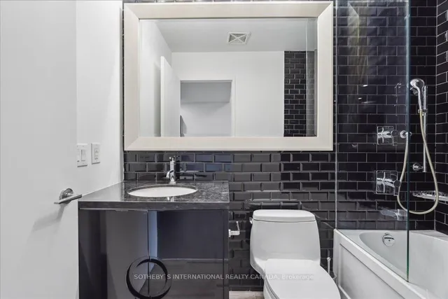 Additional image 21 of 90 Park Lawn Rd Unit 915