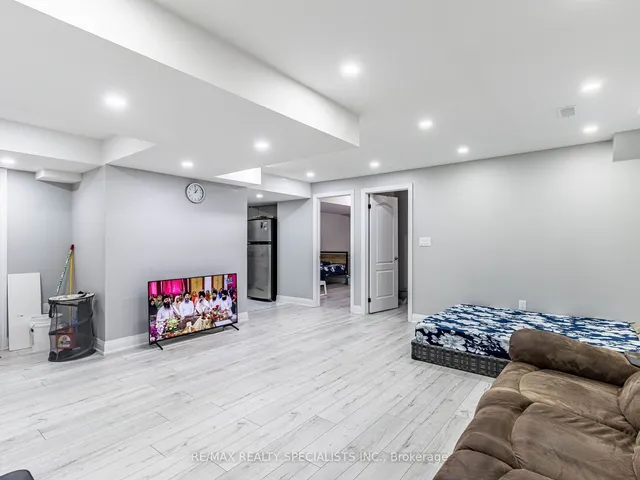 Additional image 32 of 11 Clunburry Rd