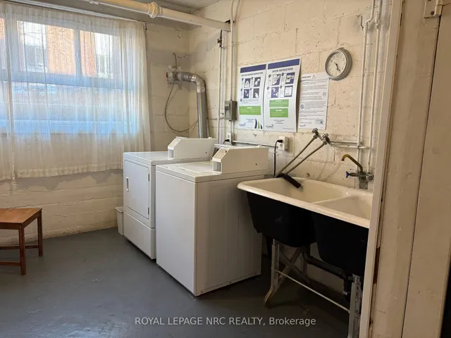 Additional image 15 of 227 Macnab St Unit 2