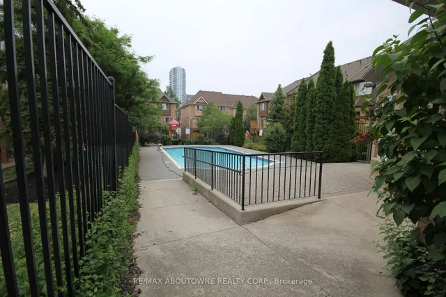 Additional image 20 of 50 strathaven Dr Unit 9