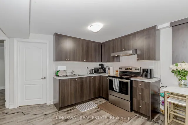 Additional image 29 of 1395 Tyneburn Cres