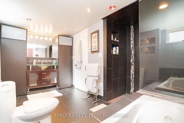 Additional image 21 of 340 Renforth Dr