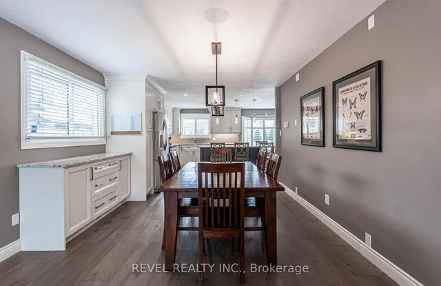 Additional image 21 of 7 Sugarplum Crt