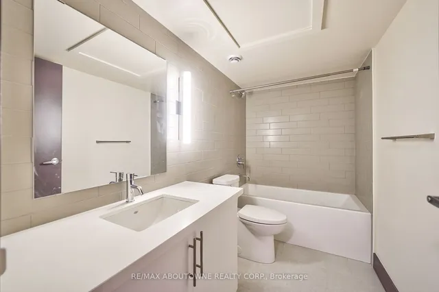 Additional image 18 of 121 King St Unit 505