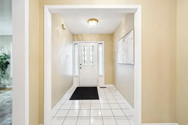 Additional image 5 of 56 Canarvan Crt