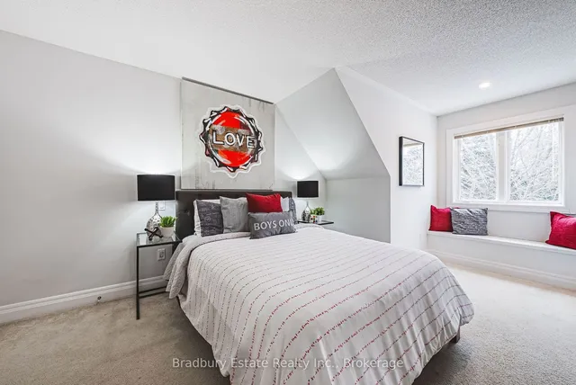 Additional image 25 of 18 Palomino Dr